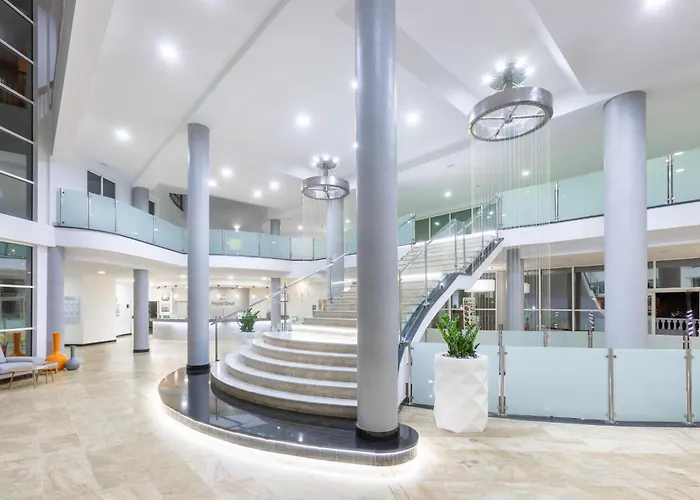 Chatur Playa Real 4* Адехе