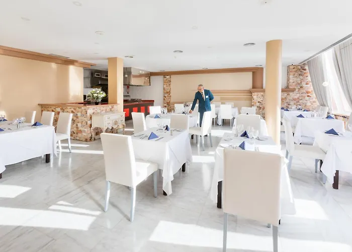 Chatur Playa Real Готель 4*