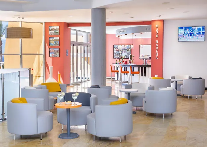 Готель Chatur Playa Real 4*